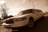 Limuzinu nuoma  7. Lincoln Town Car  8 Sitze   
   
 Das ist eine Limousine von subtilem Design.   