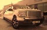 Limuzinu nuoma   1. FORD EXCURSION  
   
 20 seats 
 Magnificent view, exclusive and cosy interior, it attracts the attention of surrounding people and charms them. This is a limousine, which has its own exclusive style, which will not leave anybody indifferent.  